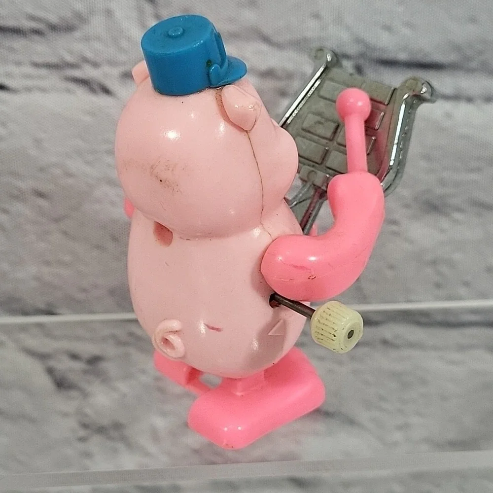 Vintage TOMY Wind Up Toy Pink Pig With Xylophone Not‎ So Grand Band 1980s